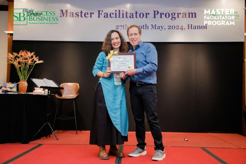 Trao chứng chỉ Master Facilitator — Blair Singer Training Academy
