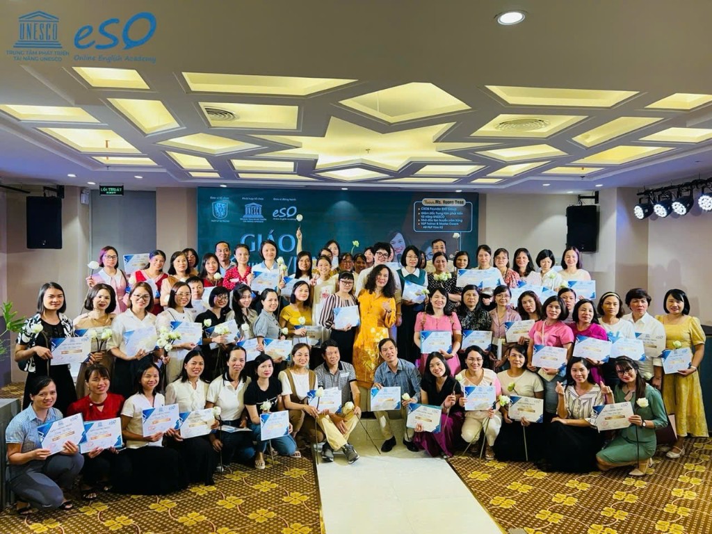 Cộng đồng Giáo viên Truyền cảm hứng · Ms. Dung Le (Eldie) cùng giáo viên